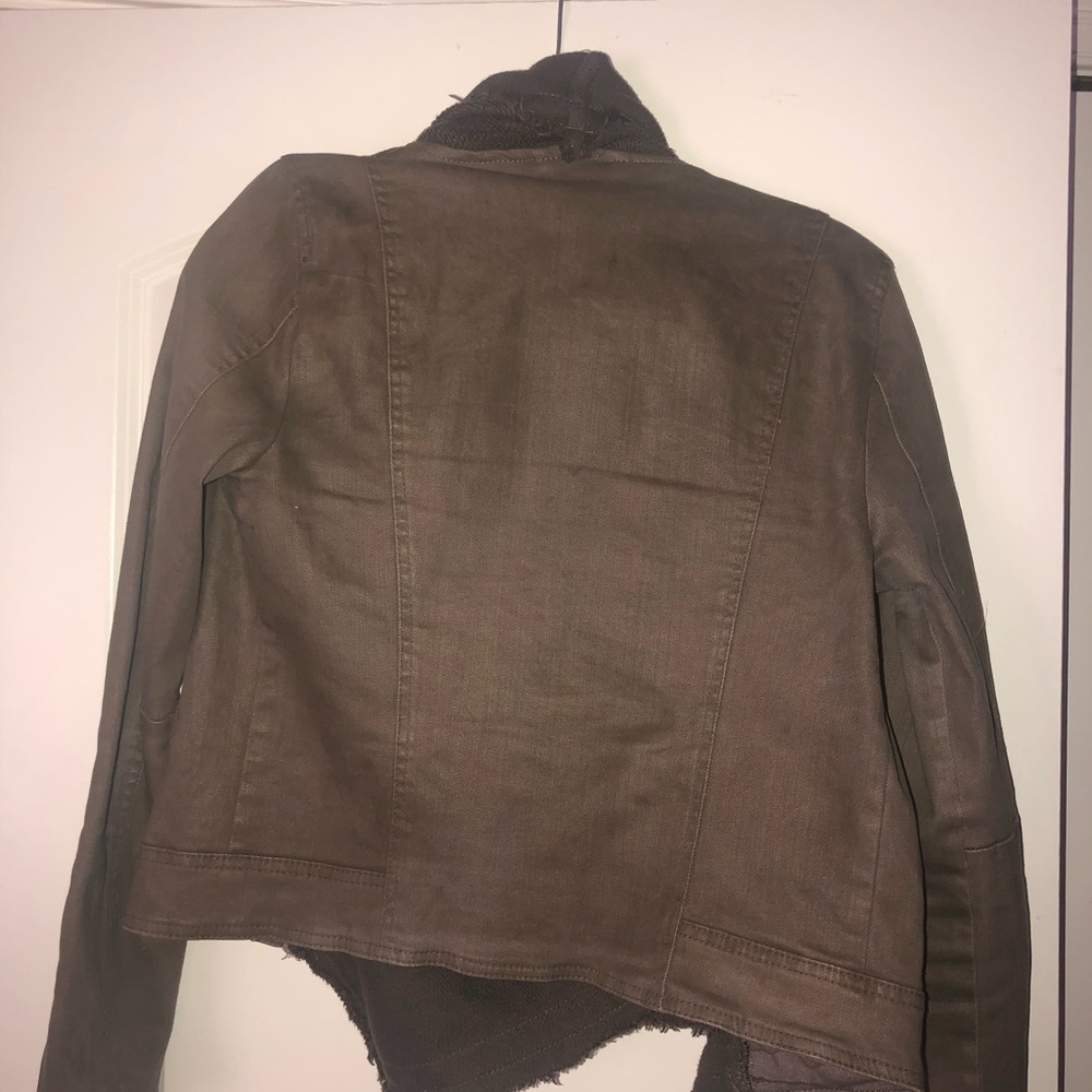 Jacket - Picture 4 of 4